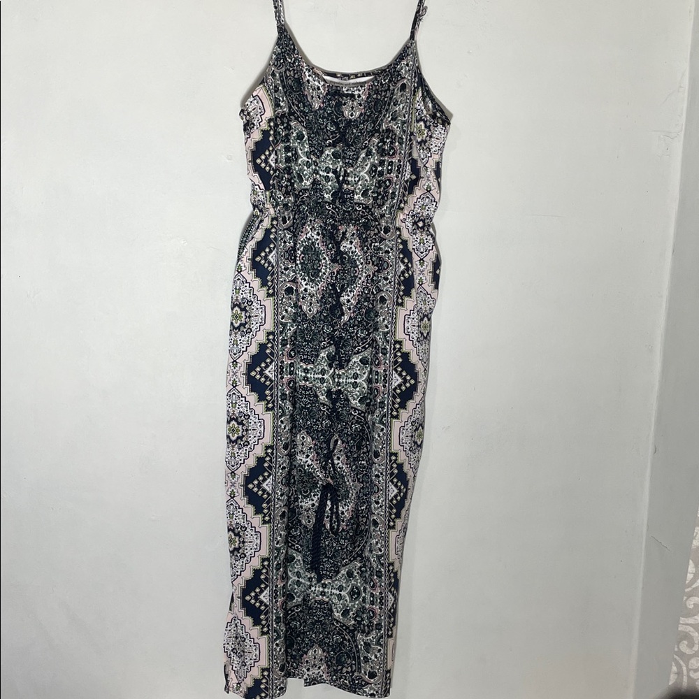 NWT Cupcakes & Cashmere Leela Safiya
print Midi Dress S
